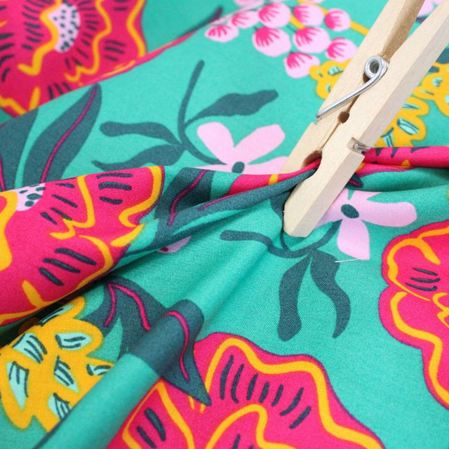 Fine Cotton Poplin -  Fresh Flowers Green