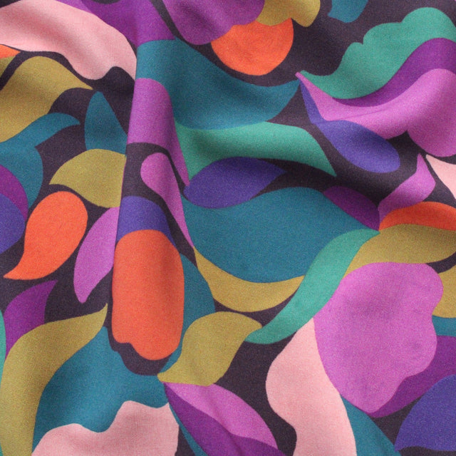 0.7m Remnant (flaw) - Viscose Stretch -  Leaves