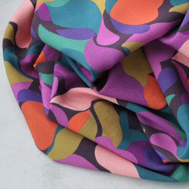 0.7m Remnant (flaw) - Viscose Stretch -  Leaves