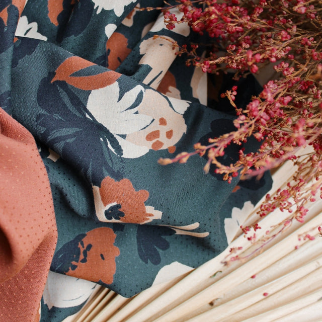 0.7m Remnant - EcoVero Viscose 'Posie' - Smokey