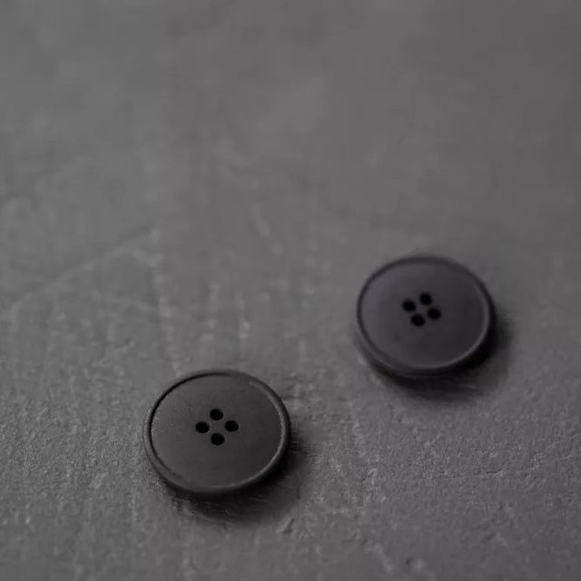 Merchant & Mills Buttons - 20mm Hemp Black