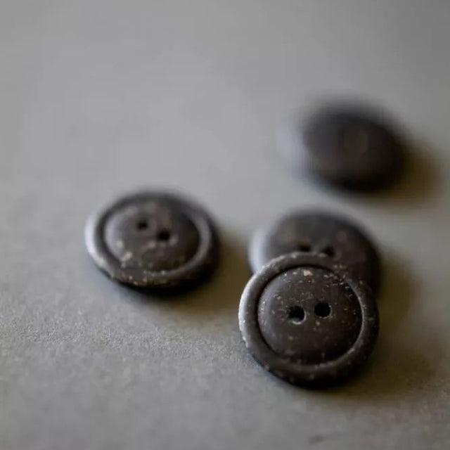 Merchant & Mills Buttons - 20mm Nero