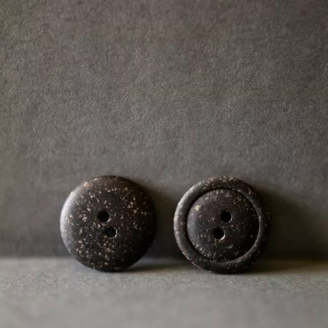 Merchant & Mills Buttons - 20mm Nero