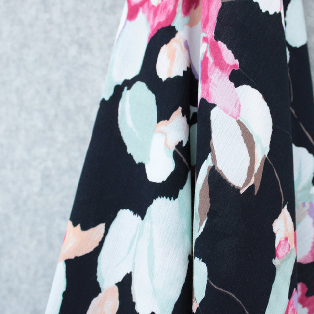 Viscose Borken Crepe - Navy Fleur