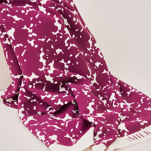 ECOVERO™ Viscose Crepe 'Cloudy' - Cherry