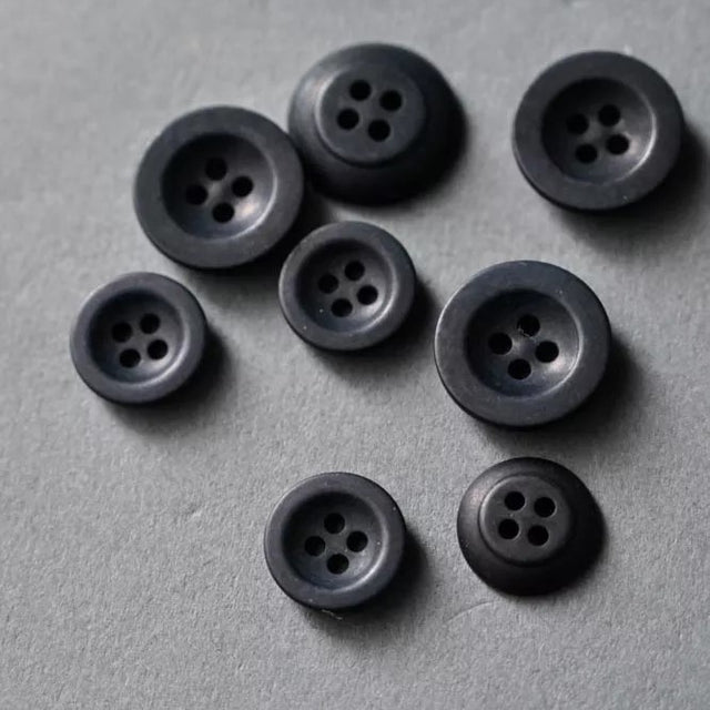 Merchant & Mills Buttons - 14mm Corozo Navy